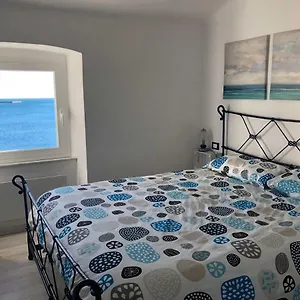 Apartment La Casetta Di Dory Sul Mare, Genoa